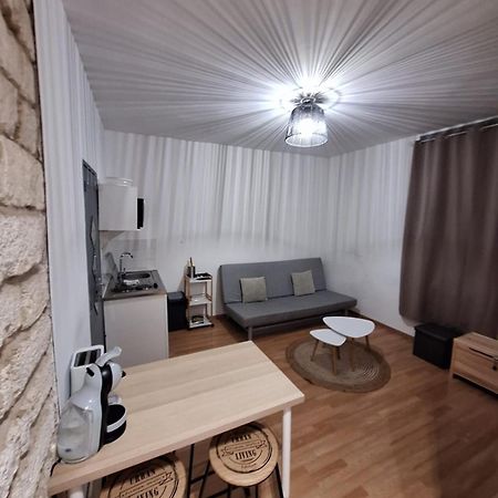 Logement Cosy Pour 4, Wifi, Centre Ville Монпелье Экстерьер фото